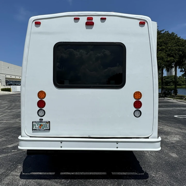 2012 Chevrolet Express - Image 9 of 12