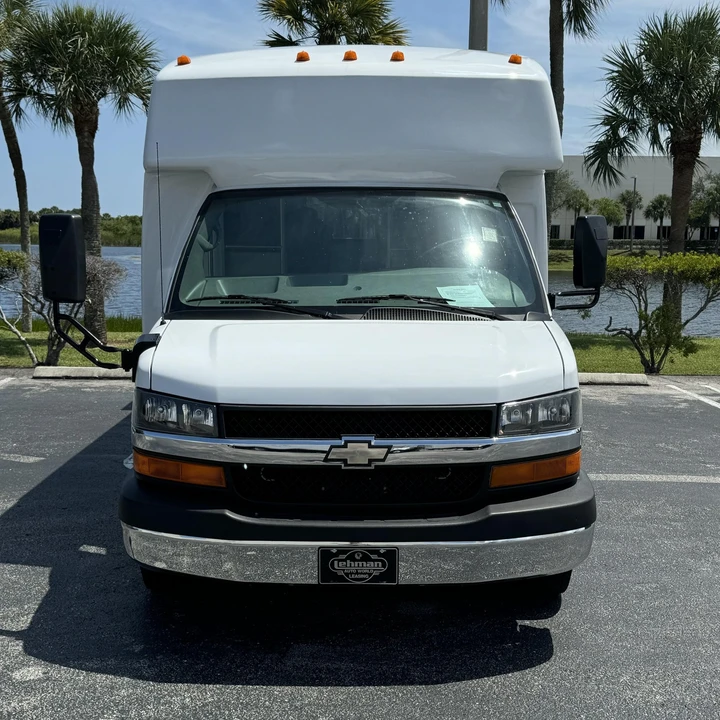 2012 Chevrolet Express - Image 5 of 12