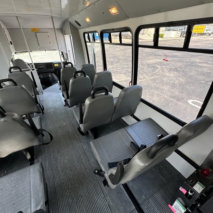 2012 Chevrolet Express - Image 21 of 21