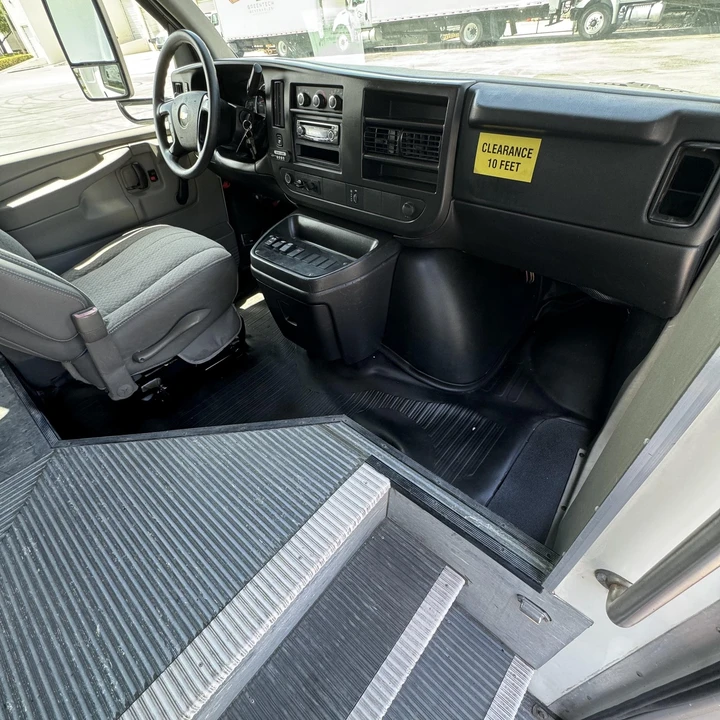 2012 Chevrolet Express - Image 12 of 12