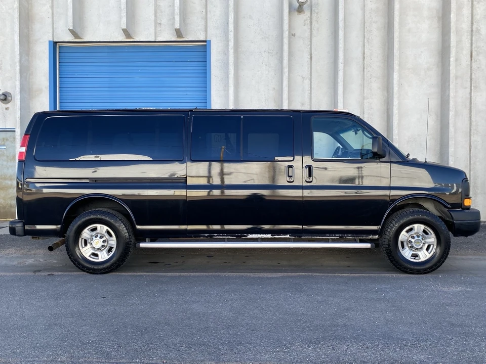 2012 Chevrolet Express - Image 2 of 21