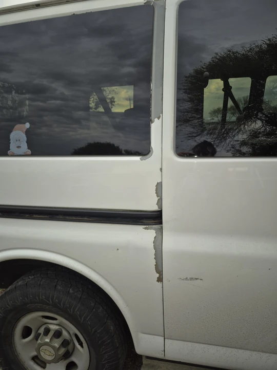 2012 Chevrolet Express - Image 7 of 10