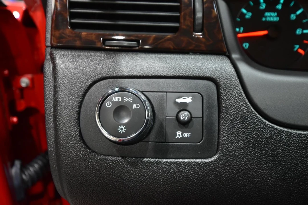 2012 Chevrolet Impala 9th Gen - Image 17 of 31