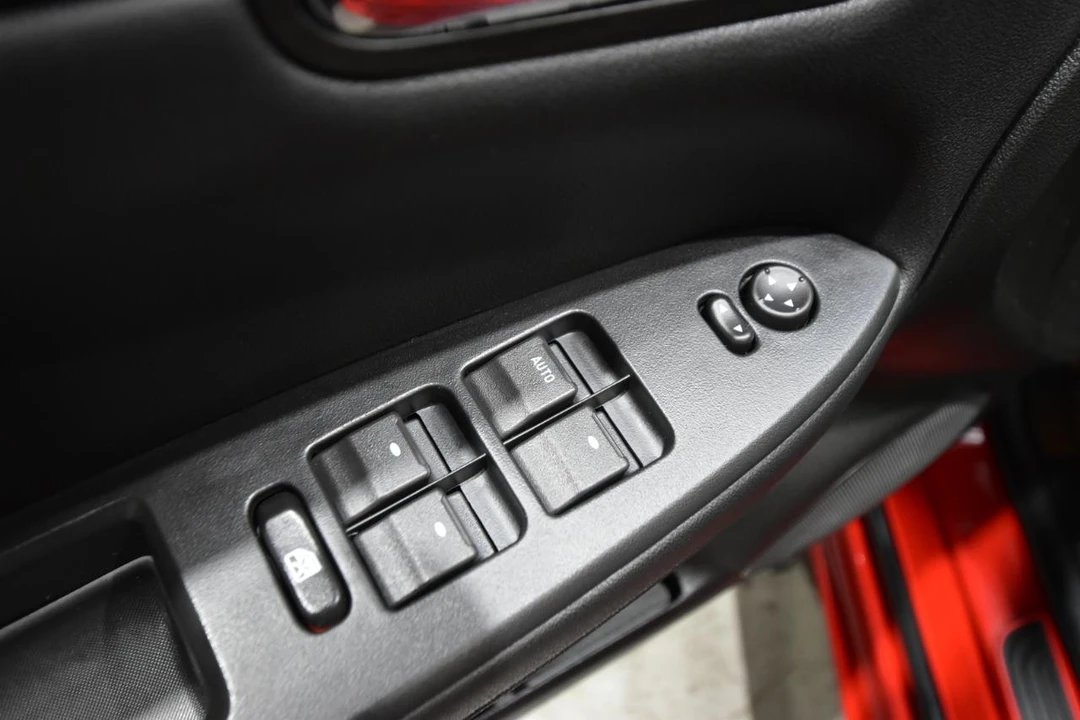 2012 Chevrolet Impala 9th Gen - Image 14 of 31