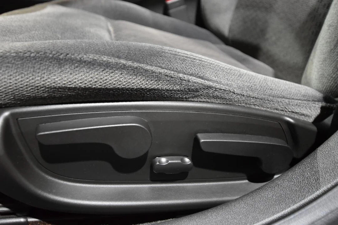 2012 Chevrolet Impala 9th Gen - Image 16 of 31