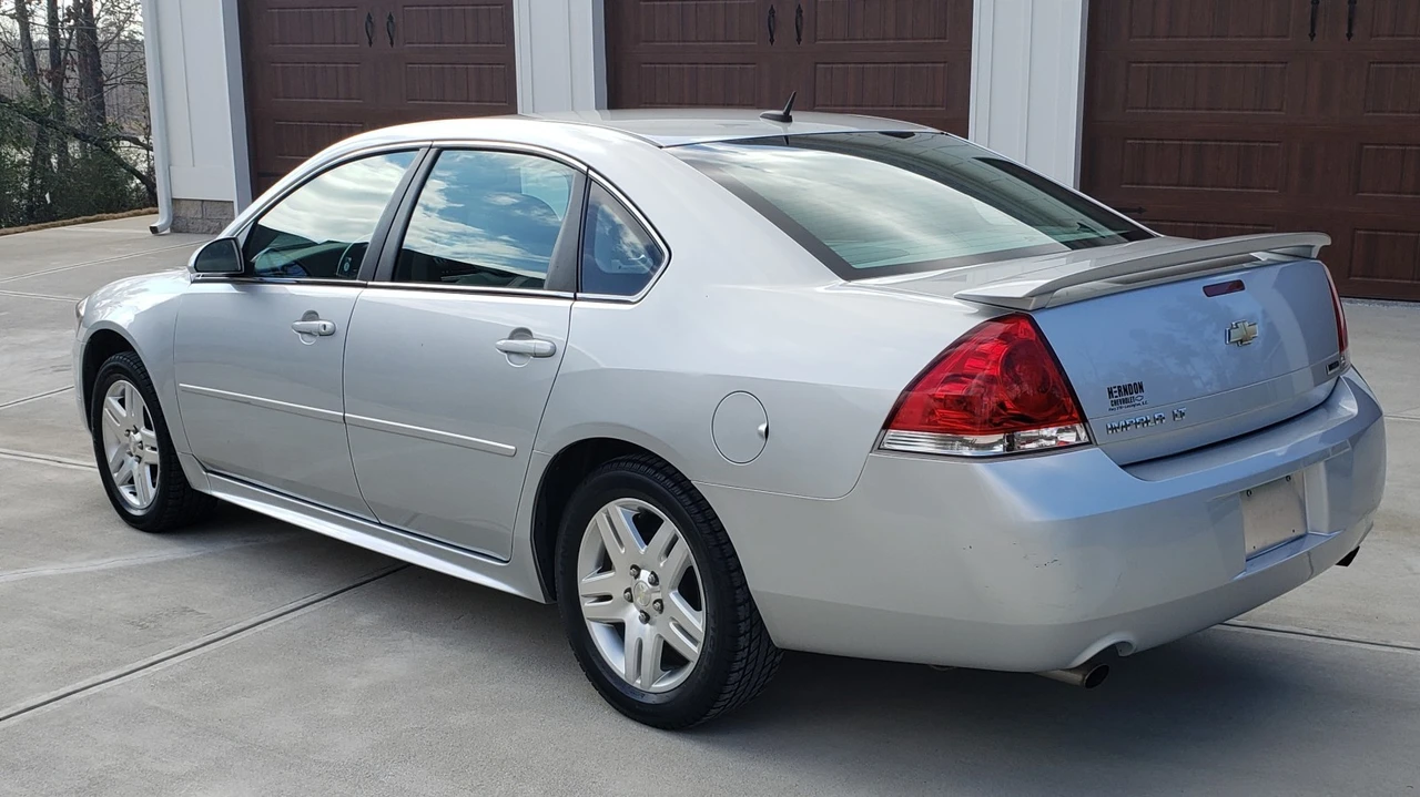 2012 Chevrolet Impala 9th Gen - Image 3 of 21