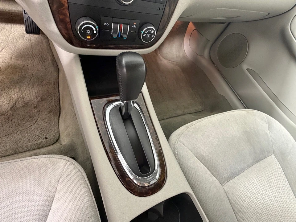 2012 Chevrolet Impala 9th Gen - Image 18 of 25
