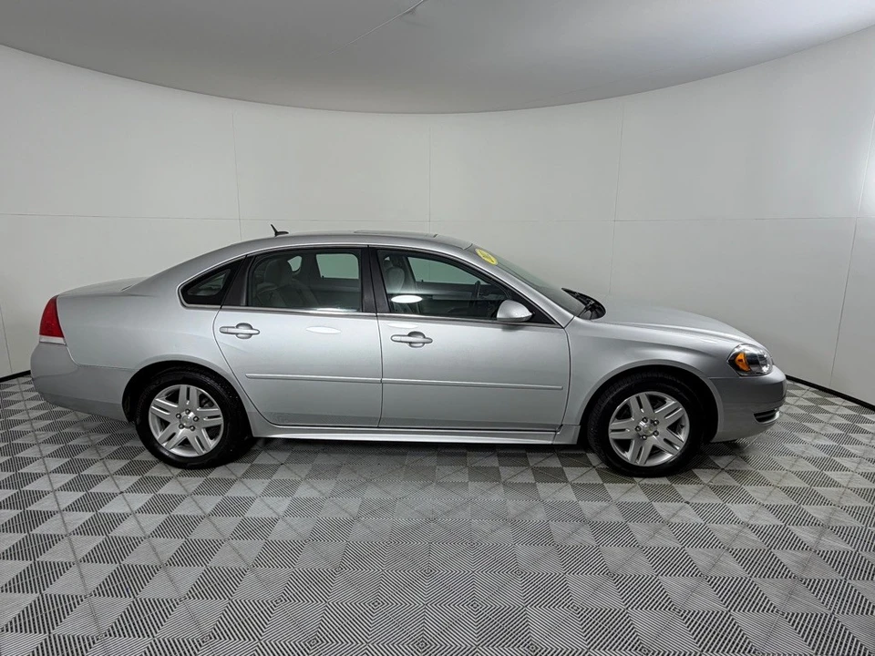 2012 Chevrolet Impala 9th Gen - Image 4 of 25