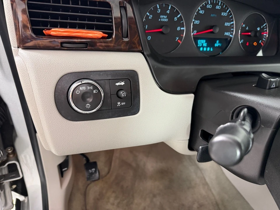 2012 Chevrolet Impala 9th Gen - Image 15 of 25