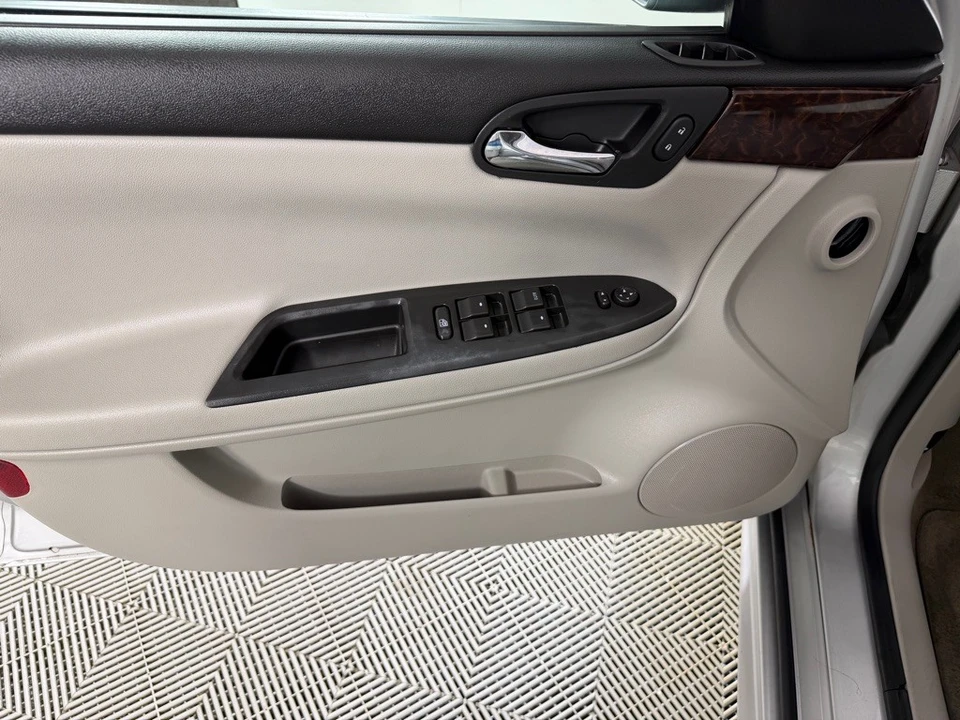 2012 Chevrolet Impala 9th Gen - Image 11 of 25