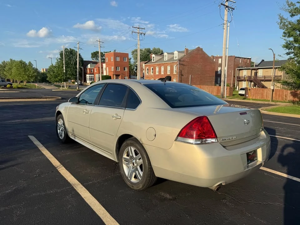 2012 Chevrolet Impala 9th Gen - Image 3 of 16