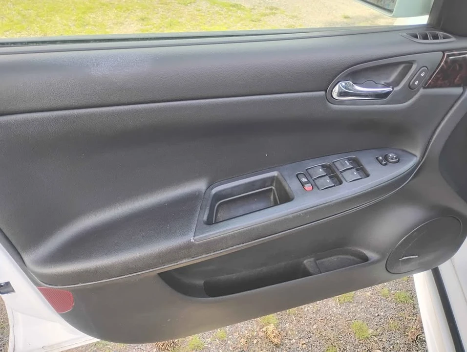 2012 Chevrolet Impala 9th Gen - Image 10 of 17