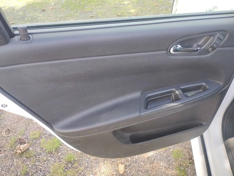 2012 Chevrolet Impala 9th Gen - Image 12 of 17