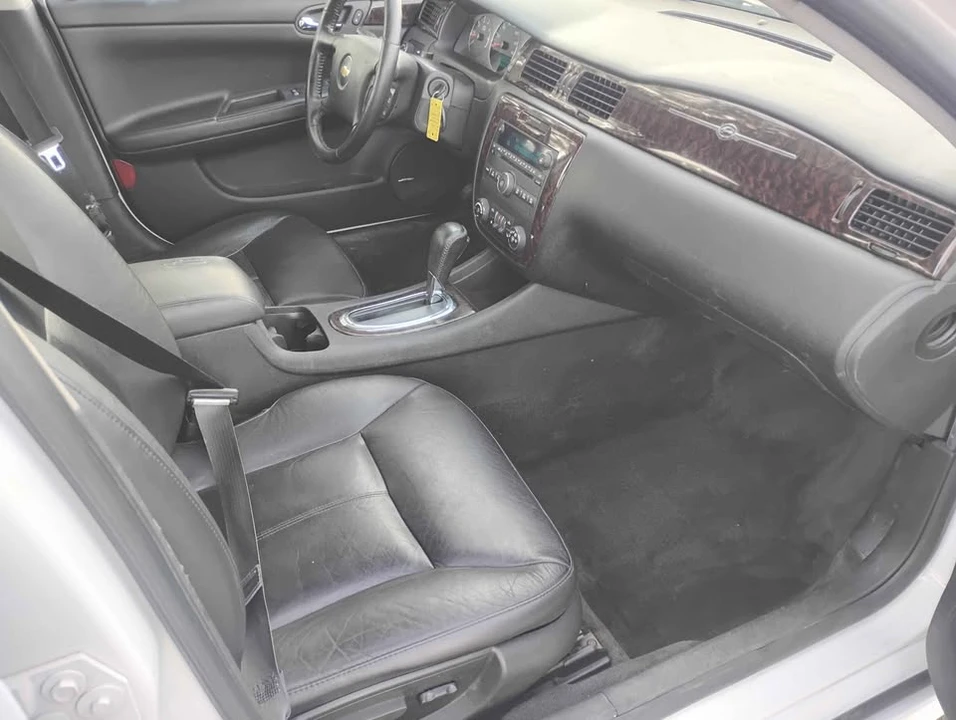 2012 Chevrolet Impala 9th Gen - Image 14 of 17