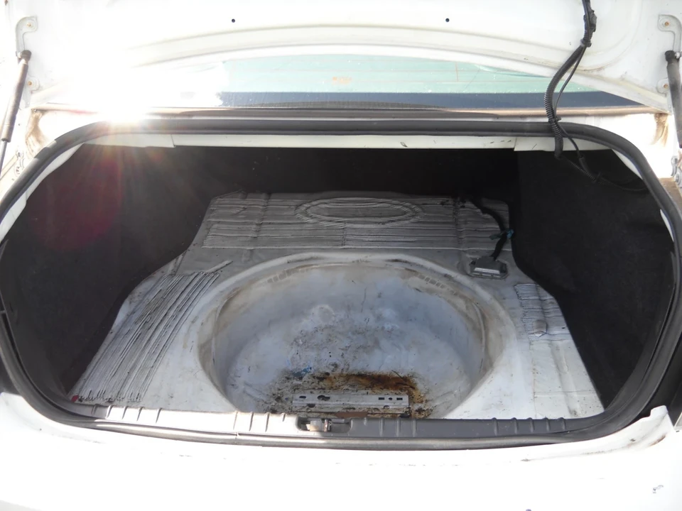 2012 Chevrolet Impala 9th Gen - Image 6 of 21