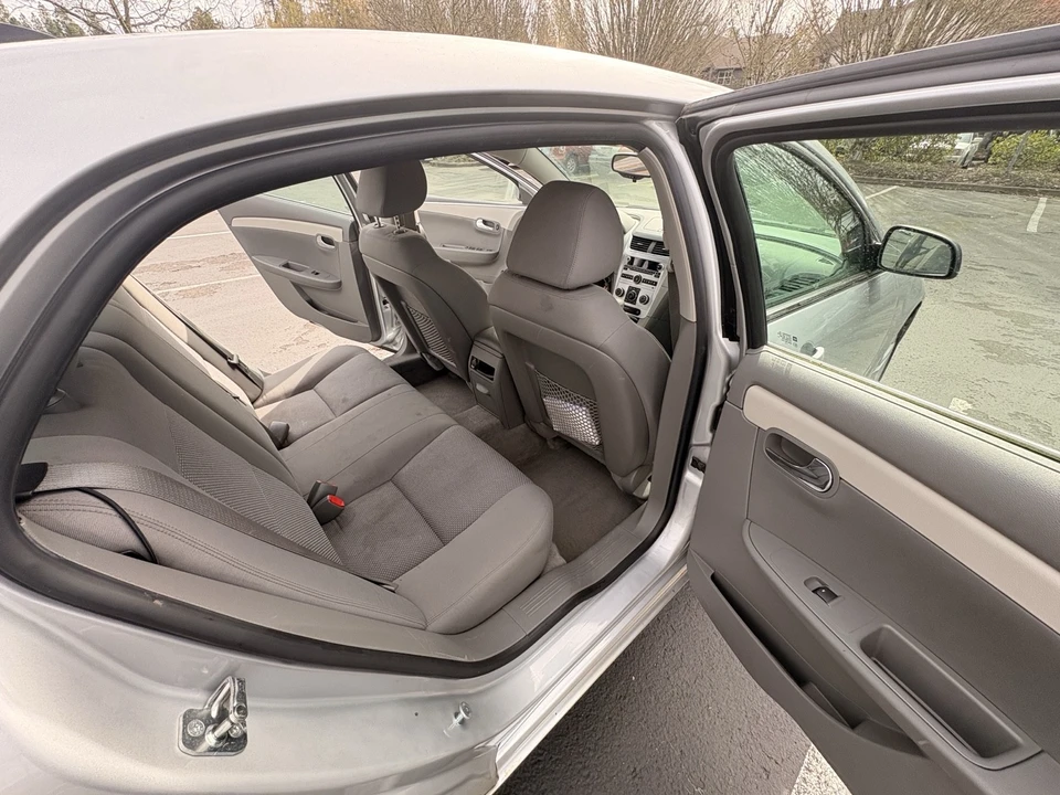 2012 Chevrolet Malibu - Image 9 of 14