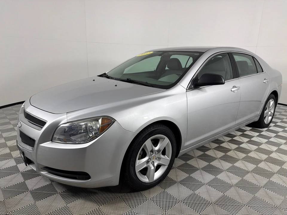 2012 Chevrolet Malibu - Image 9 of 12