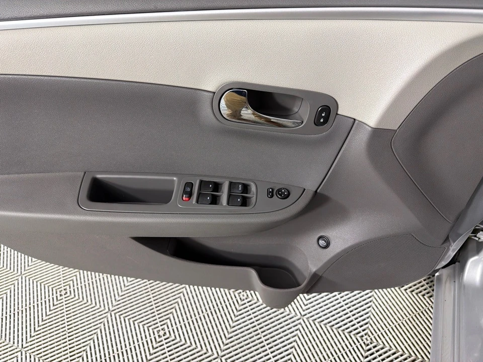 2012 Chevrolet Malibu - Image 12 of 12