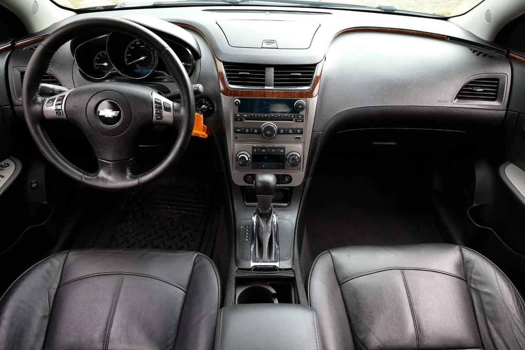 2012 Chevrolet Malibu - Image 2 of 12