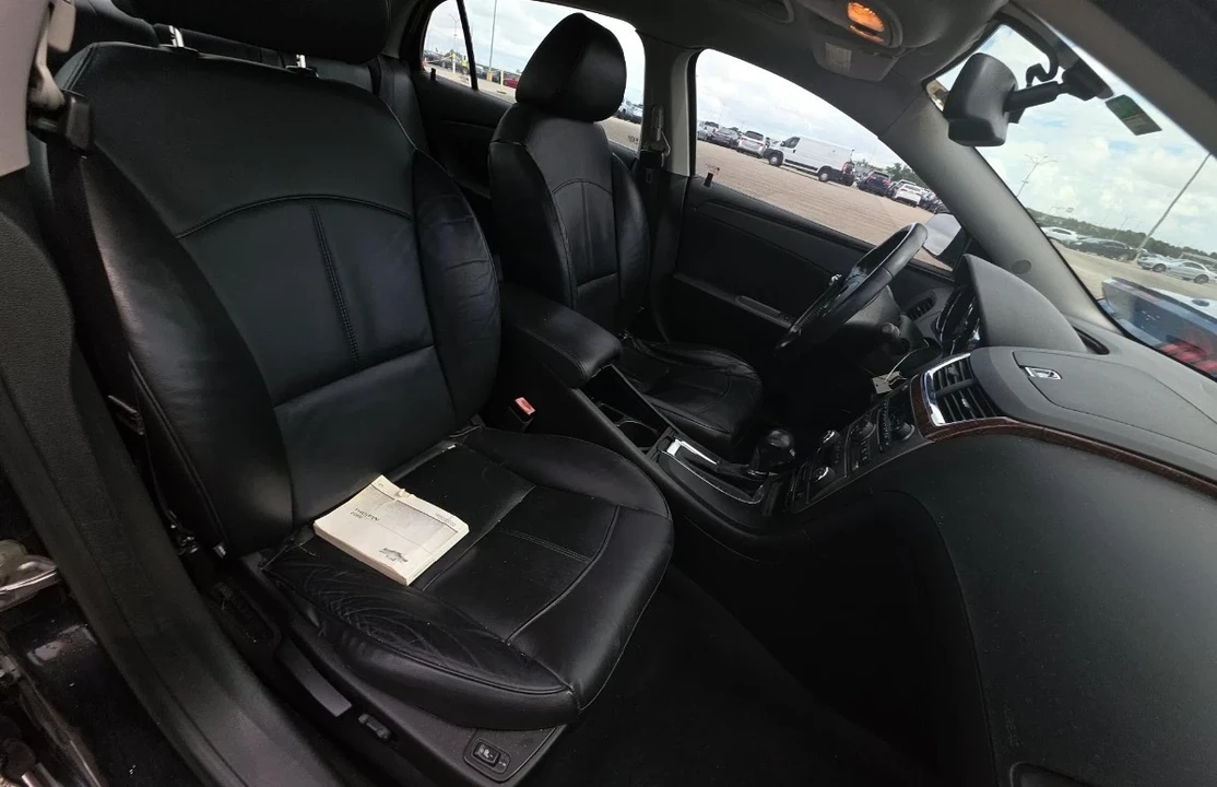 2012 Chevrolet Malibu - Image 8 of 11