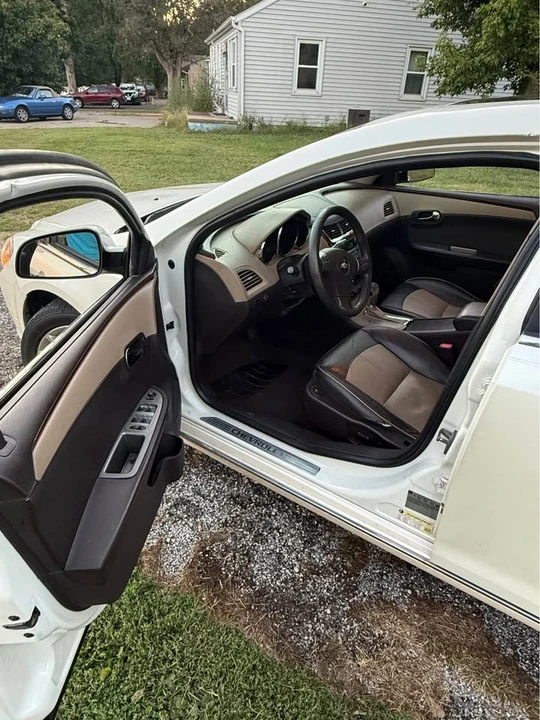 2012 Chevrolet Malibu - Image 2 of 10