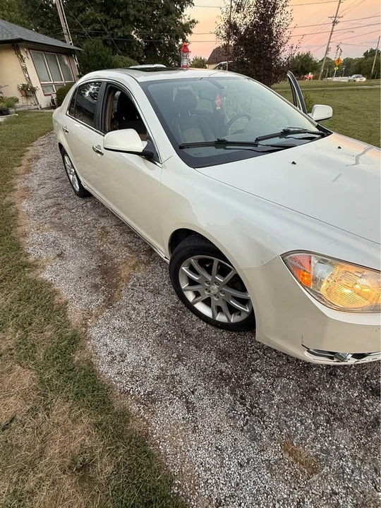 2012 Chevrolet Malibu - Image 4 of 9