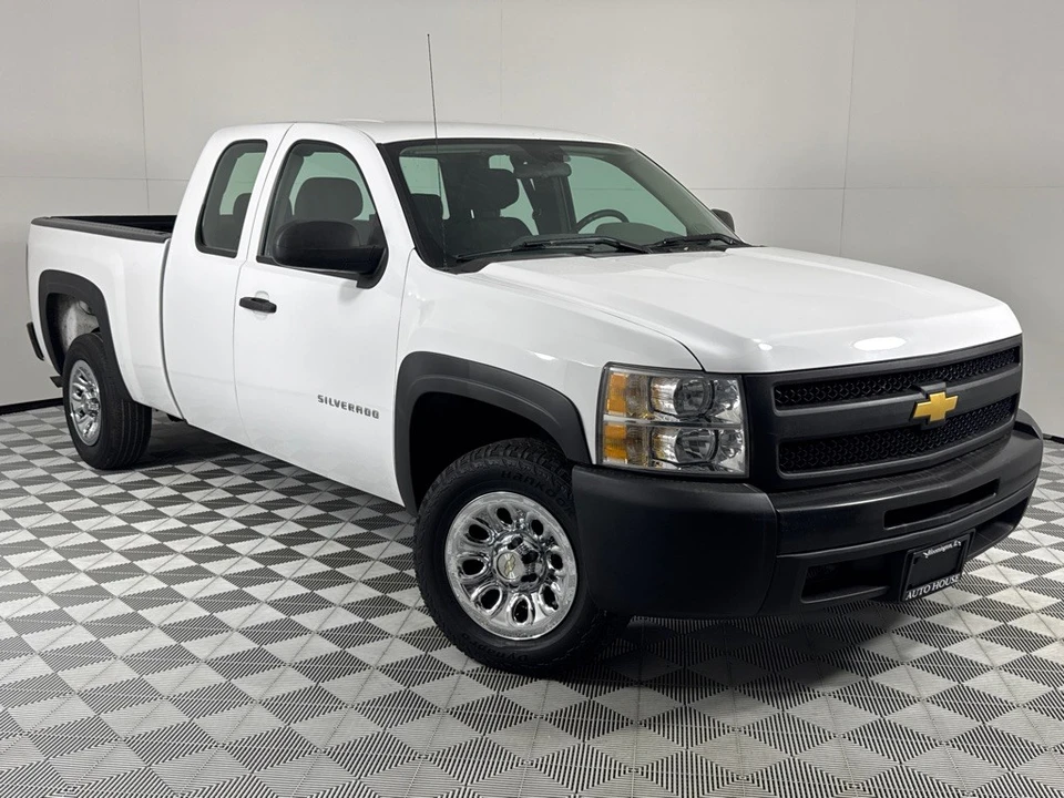 2012 Chevrolet Silverado 2nd Gen - Image 2 of 12