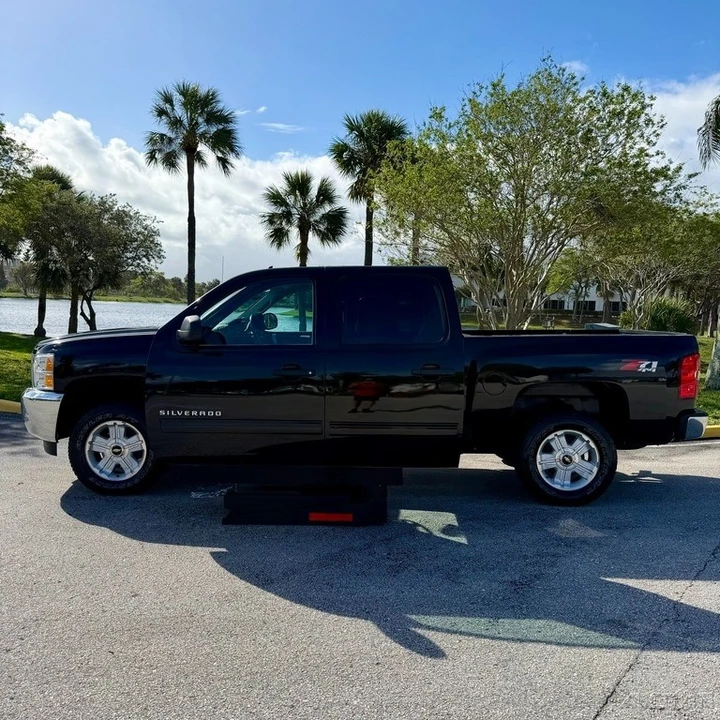 2012 Chevrolet Silverado 2nd Gen - Image 3 of 21
