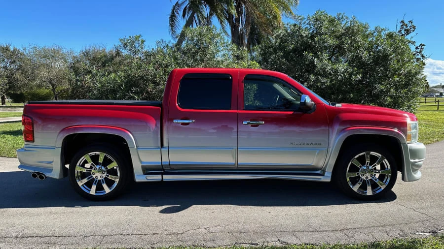 2012 Chevrolet Silverado 2nd Gen - Image 2 of 19