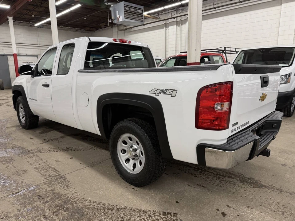 2012 Chevrolet Silverado 2nd Gen - Image 3 of 12