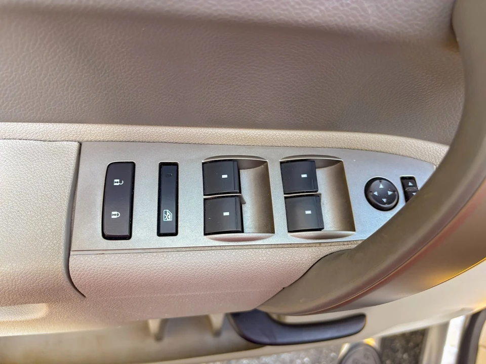2012 Chevrolet Silverado Heavy Duty 2nd Gen - Image 24 of 31