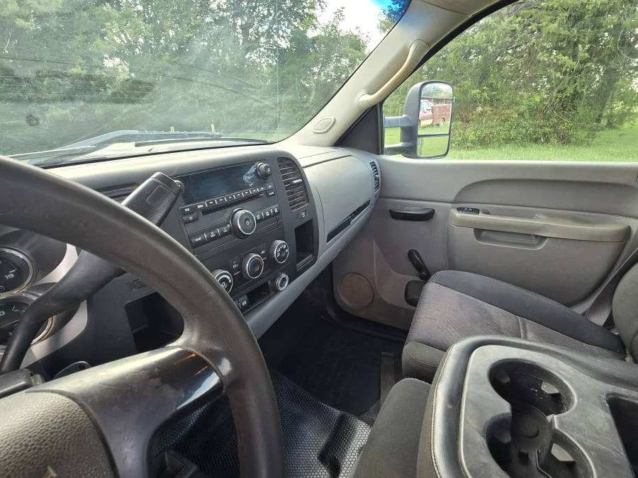 2012 Chevrolet Silverado Heavy Duty 2nd Gen - Image 8 of 19