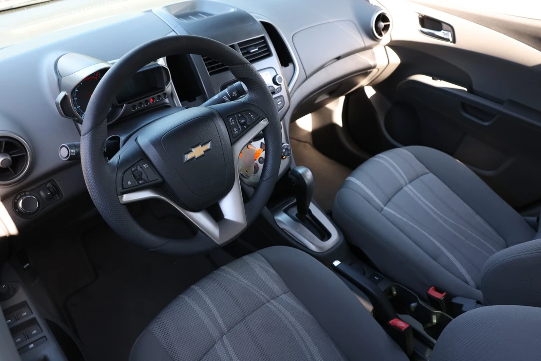 2012 Chevrolet Aveo/Sonic - Image 4 of 12