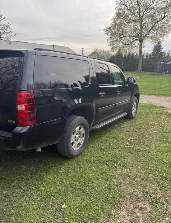 2012 Chevrolet Suburban 10th Gen - Image 6 of 14