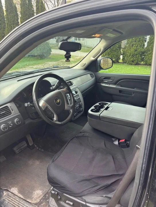 2012 Chevrolet Suburban 10th Gen - Image 7 of 14