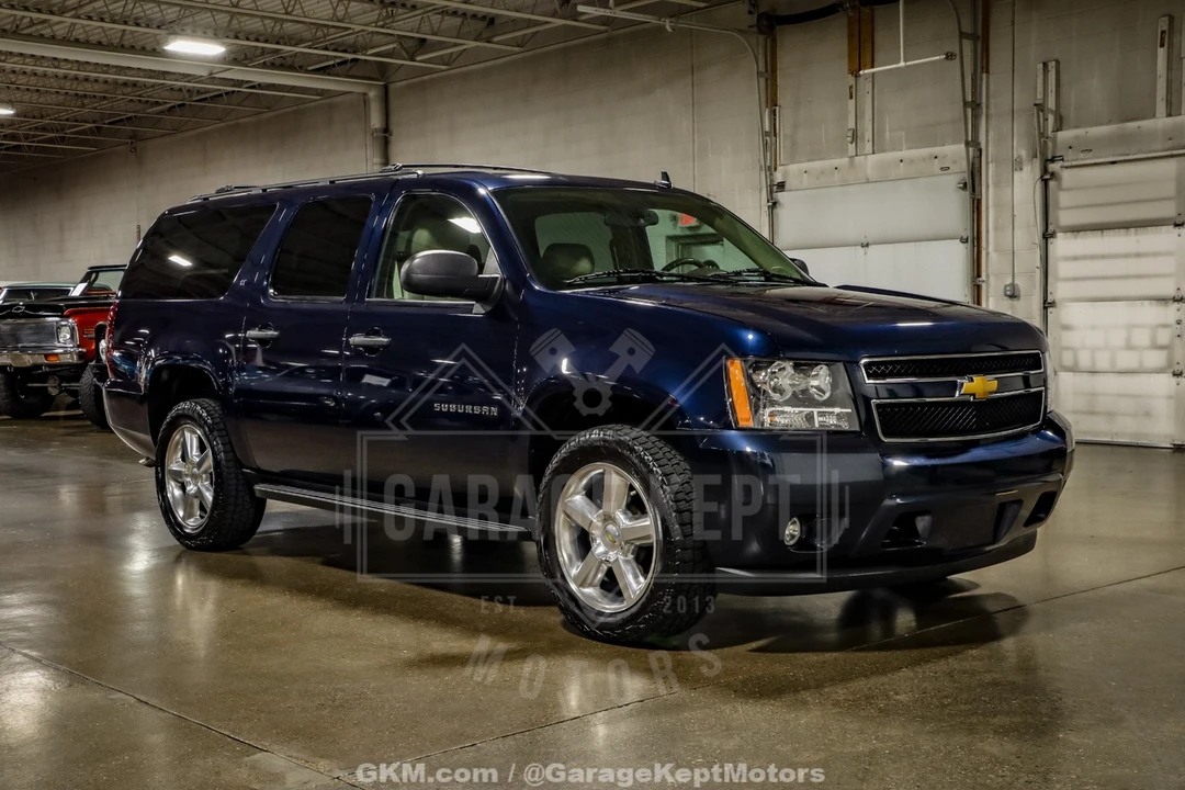 2012 Chevrolet Suburban 10th Gen - Image 13 of 21