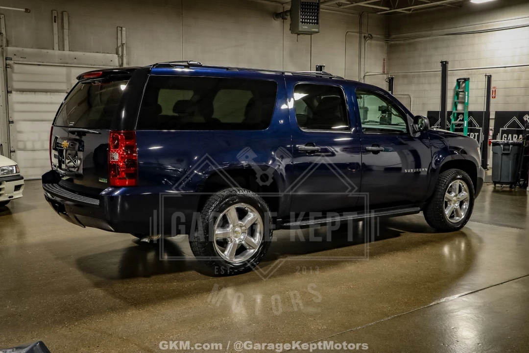 2012 Chevrolet Suburban 10th Gen - Image 10 of 21