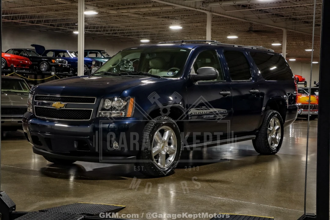 2012 Chevrolet Suburban 10th Gen - Image 4 of 21