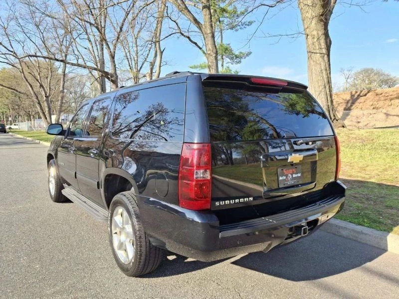 2012 Chevrolet Suburban 10th Gen - Image 10 of 12