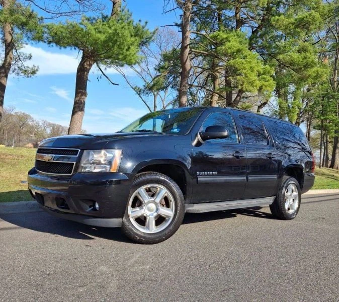2012 Chevrolet Suburban 10th Gen - Image 8 of 12