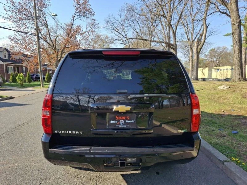 2012 Chevrolet Suburban 10th Gen - Image 7 of 12
