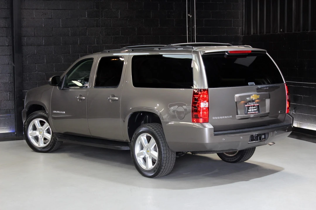 2012 Chevrolet Suburban 10th Gen - Image 5 of 21