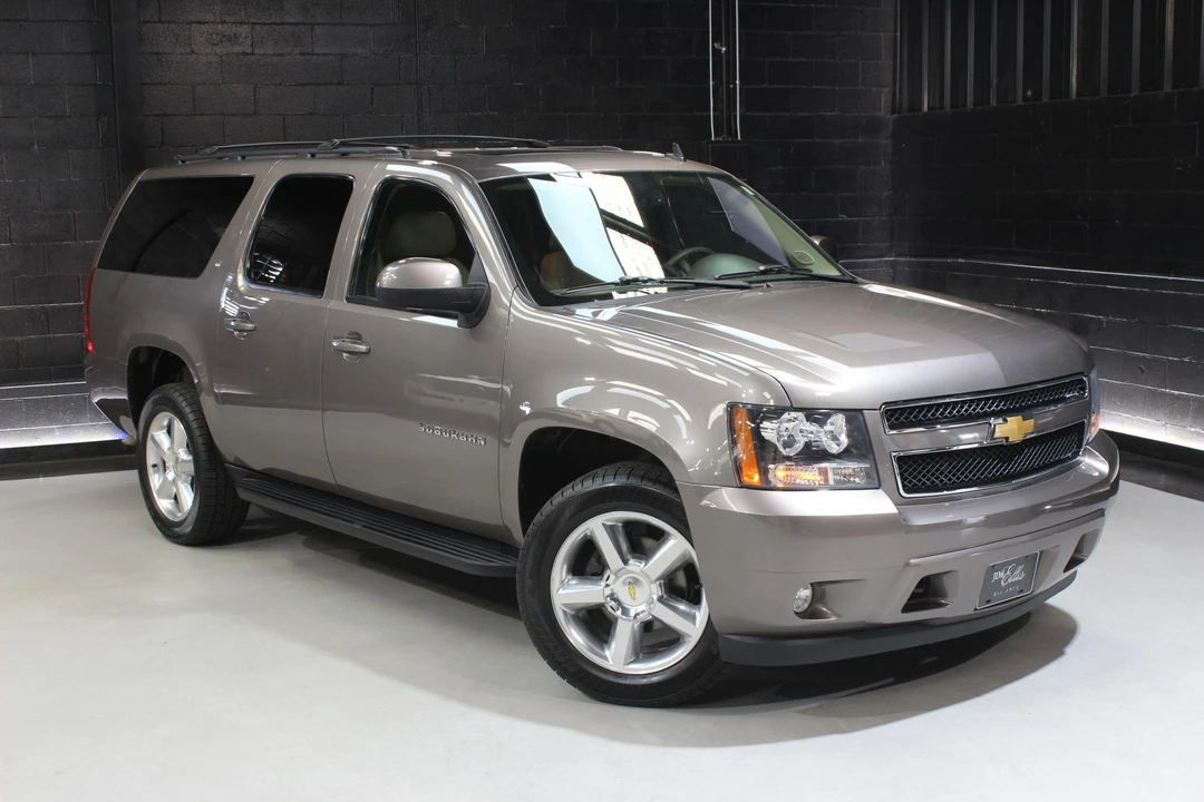 2012 Chevrolet Suburban 10th Gen - Image 11 of 21