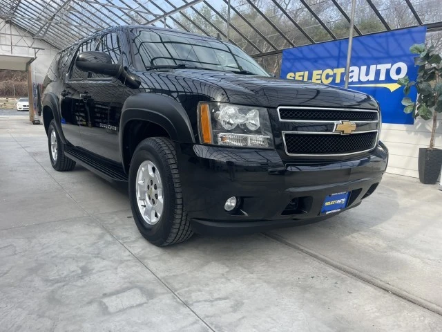 2012 Chevrolet Suburban 10th Gen - Image 5 of 31