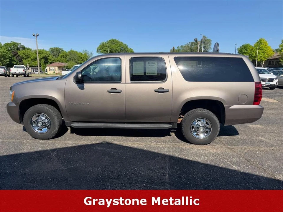 2012 Chevrolet Suburban 10th Gen - Image 7 of 31