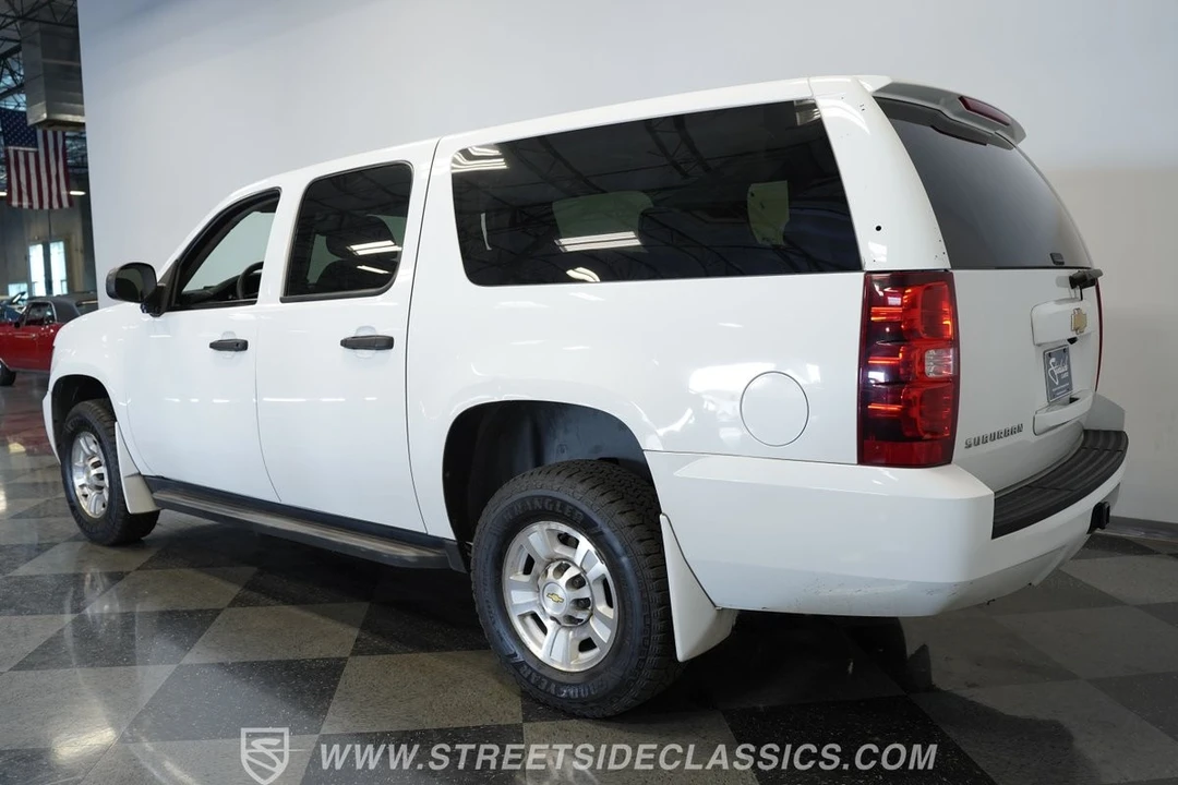 2012 Chevrolet Suburban 10th Gen - Image 10 of 12