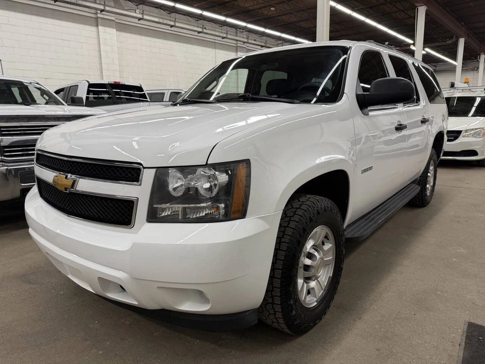 2012 Chevrolet Suburban 10th Gen - Image 4 of 21