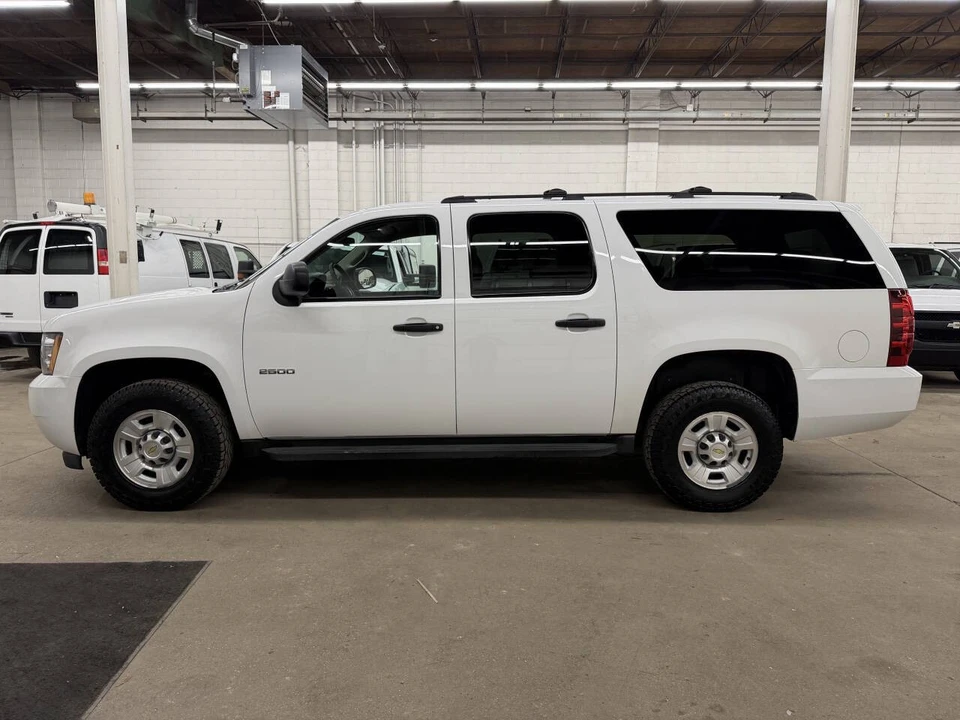 2012 Chevrolet Suburban 10th Gen - Image 12 of 21