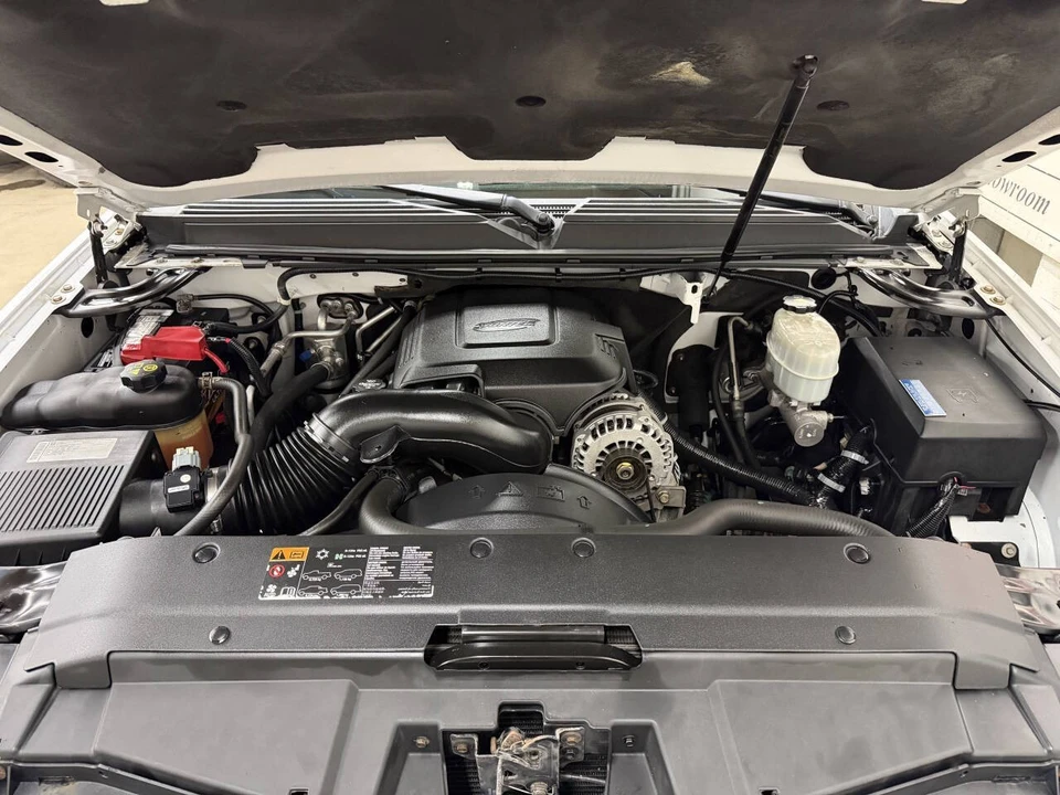2012 Chevrolet Suburban 10th Gen - Image 21 of 21