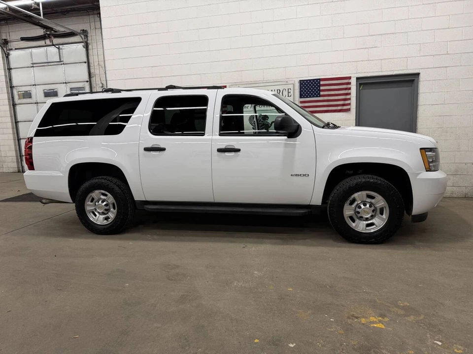 2012 Chevrolet Suburban 10th Gen - Image 14 of 21